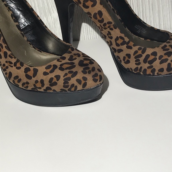 G by Guess Stiletto Platform Leopard Cheetah Heels - Picture 3 of 7